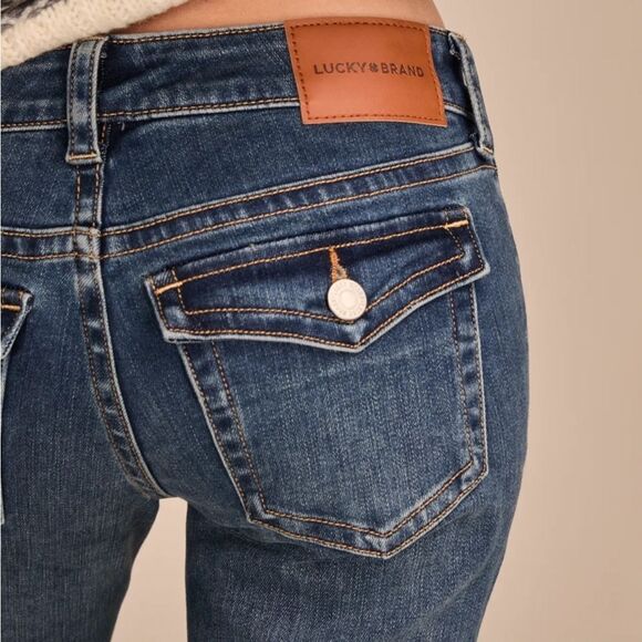 Lucky Brand Low Ride Flare Jeans. Size 14/32R - Picture 5 of 15